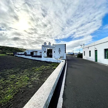 Rural House With Terrace, Barbecue, Near Mirador Del Rio *