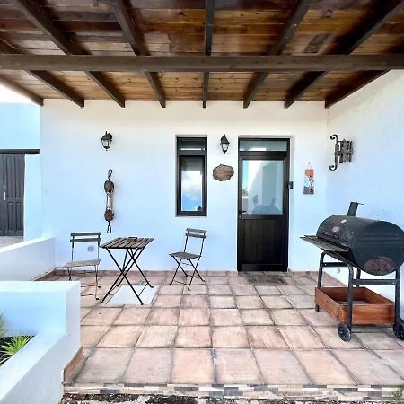 Rural House With Terrace, Barbecue, Near Mirador Del Rio *