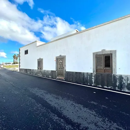 Rural House With Terrace, Barbecue, Near Mirador Del Rio * Haria