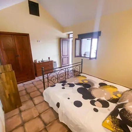 Vakantiehuis Rural House With Terrace, Barbecue, Near Mirador Del Rio