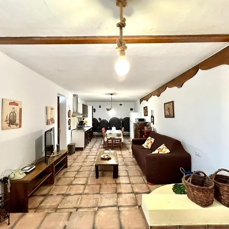 Rural House With Terrace, Barbecue, Near Mirador Del Rio Дом отдыха *